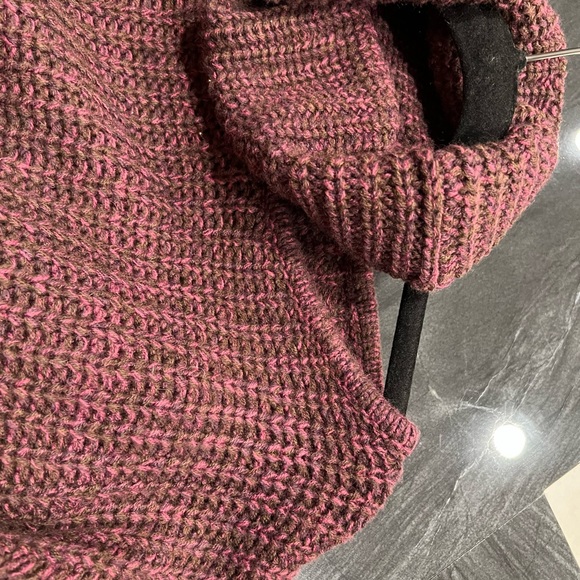 Women’s Open Shoulder Cowl Neck Sweater from Evereve - Picture 4 of 6